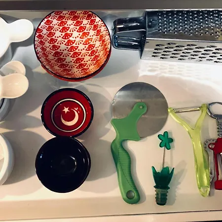 View Gem-free Parking & 100mbps Wifi